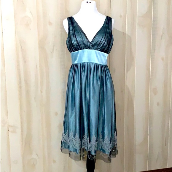 David’s bridal formal gown. - Picture 1 of 2